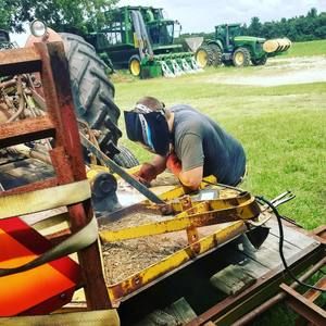 Meet your Posher, Seth